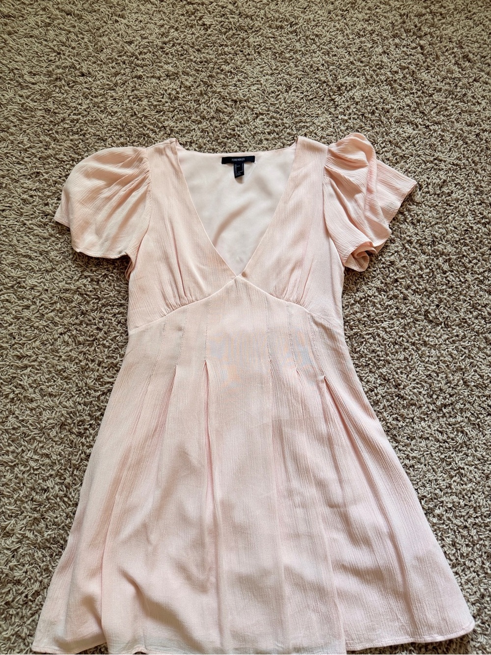 Forever 21 Light Pink V-Neck Puff Sleeve Mini Dress